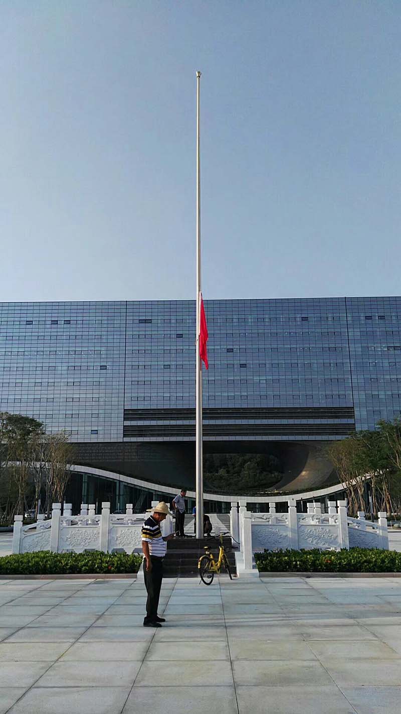 汉白玉旗台